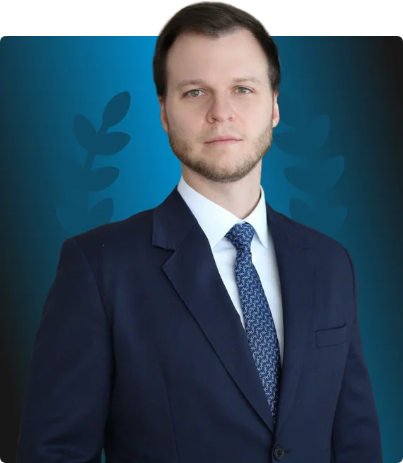 Tomás Imbroisi Martins - Membro Associado