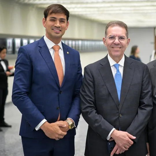 William Akerman, fundador da EBATS, com convidados em evento no Superior Tribunal de Justiça
